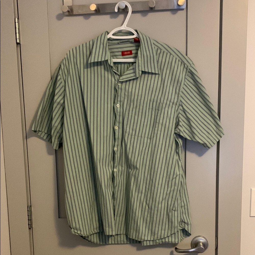 Izod Green Casual Button Down Shirt with Stripes Suse XL EUC